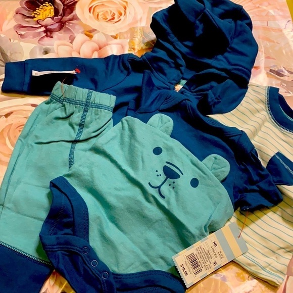 4 pc. 12 Month Cat & Jack Outfit - Picture 2 of 7